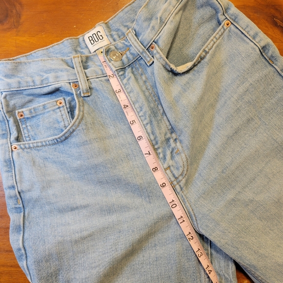 BDG High-rise Baggy Denim Jeans Distressed 27 Ripped Holes Pants Casual - Picture 6 of 10